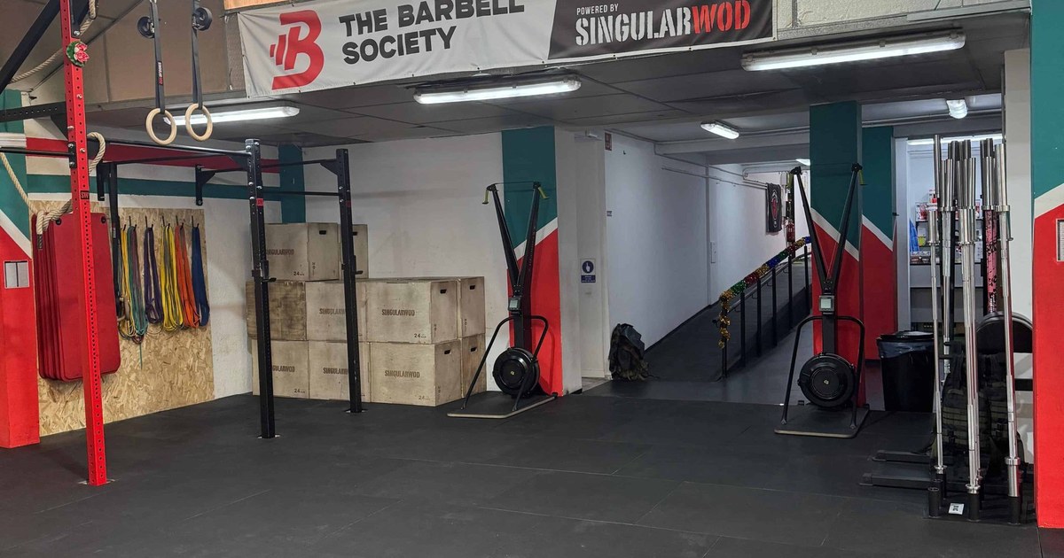 Zona de entrenamiento del box lista para el calentamiento
