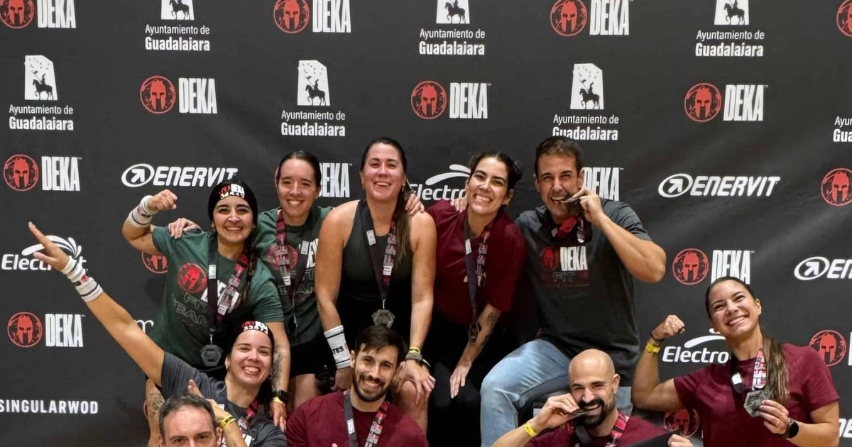 Equipo de The Barbell Society en DEKA Guadalajara